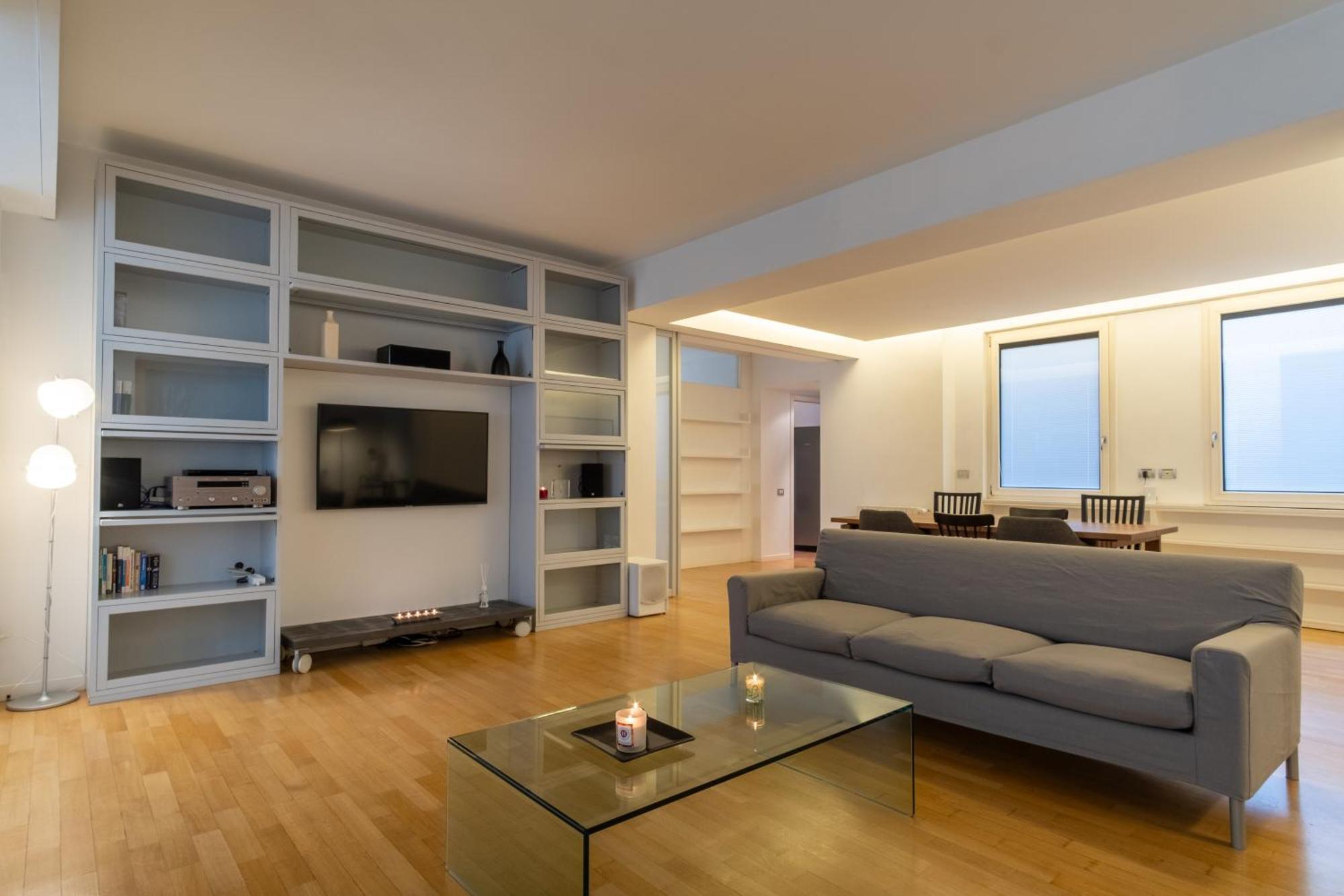 Attic With Terrace And Jacuzzi - Luxury * Rom